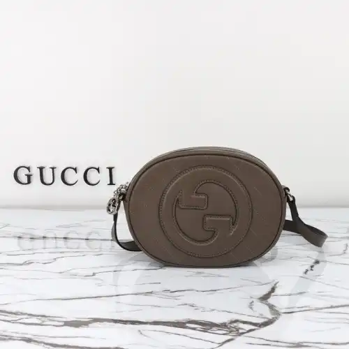 G*u*i bag 2309ya0042