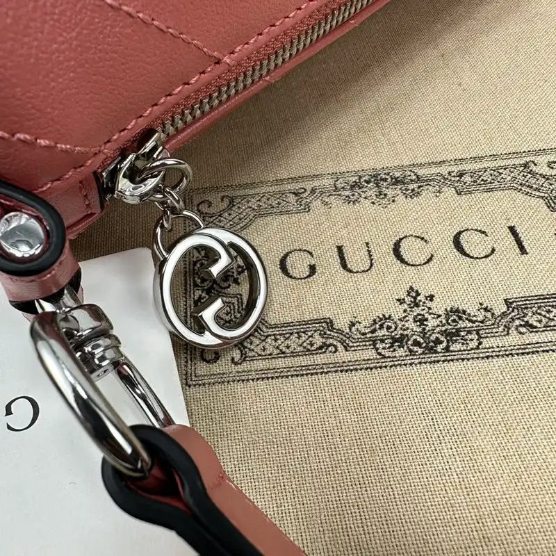 G*u*i bag 2309ya0063