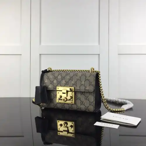 G*u*i bag 2309ya0067