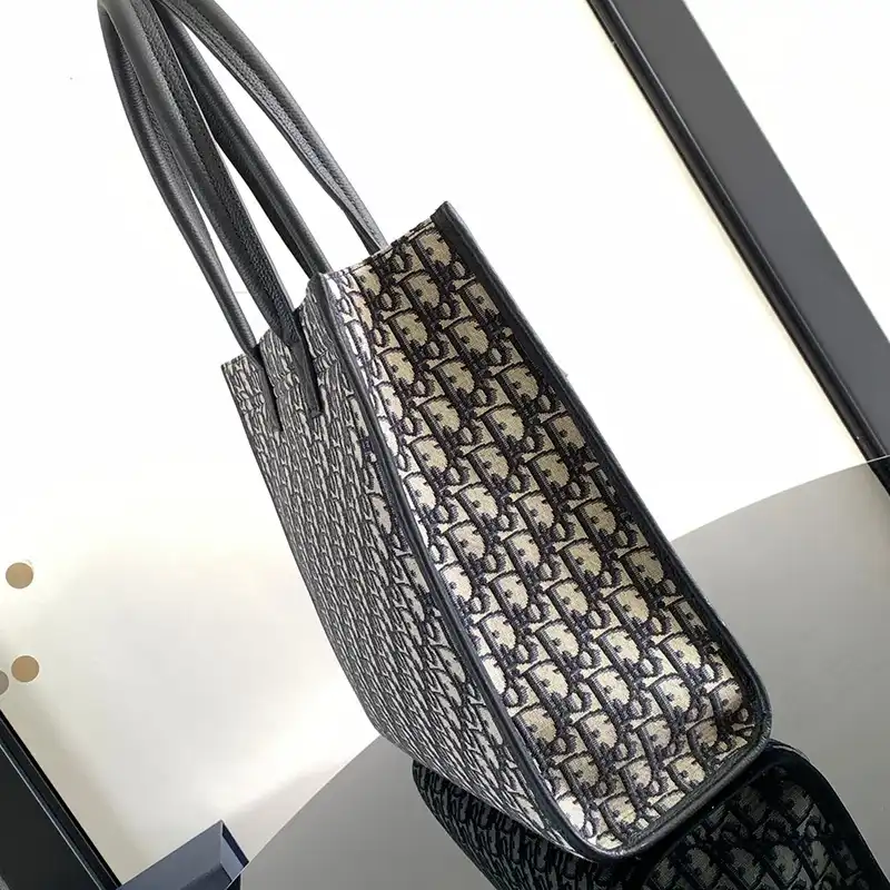 Dio Bag 2309YA0081