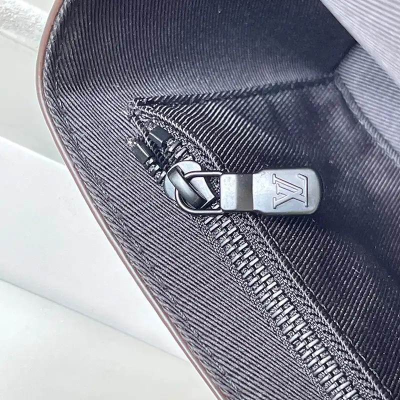 LV Bag 2309YA0183