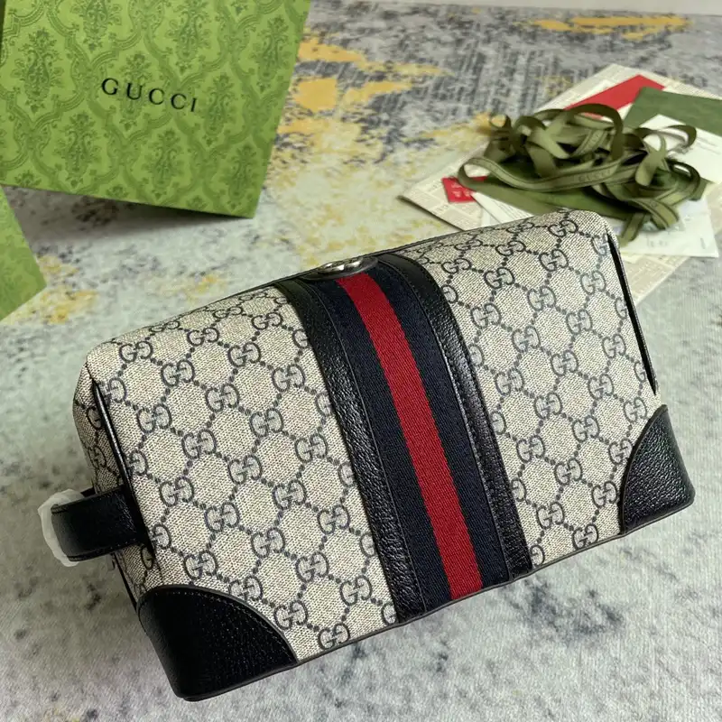 G*u*i bags 2312ya0094