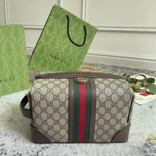 G*u*i bags 2312ya0095