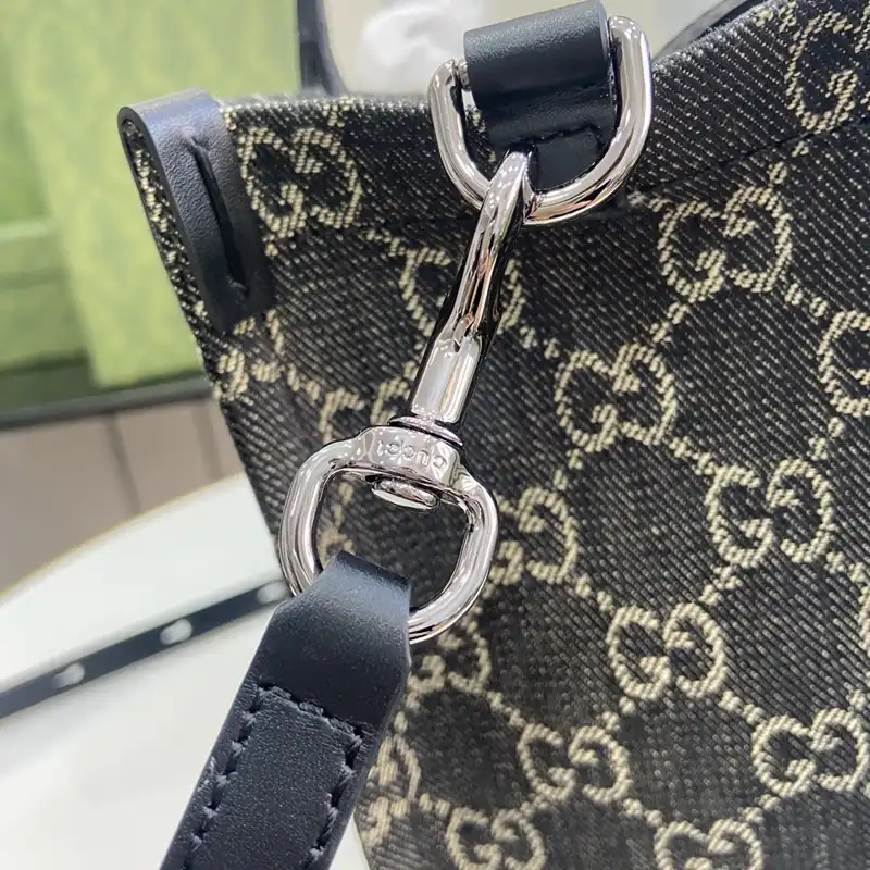 G*u*i bags 2401ya0074