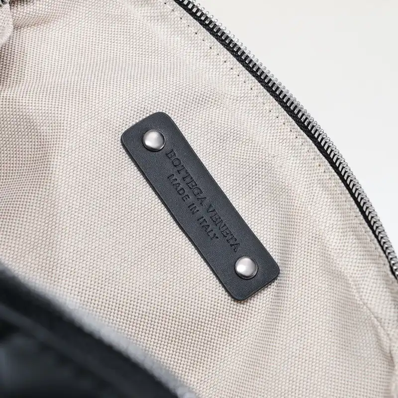 bo*te*ga Ve*ne*ta bags 2401ya0118