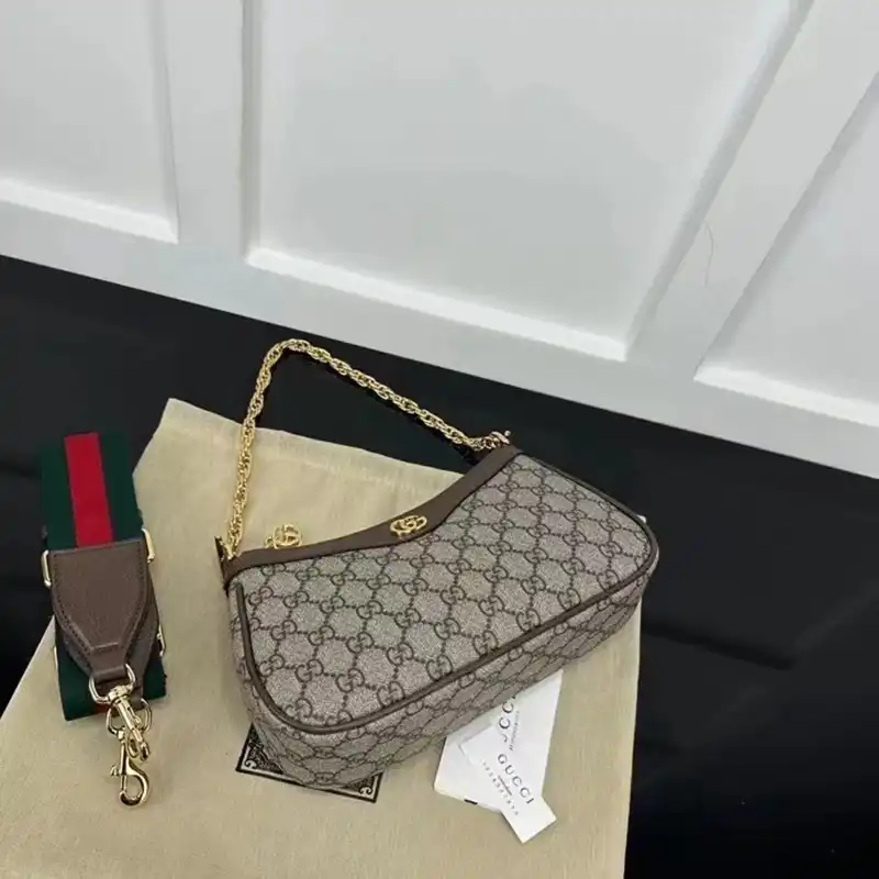 G*u*i bag 2402ht0009