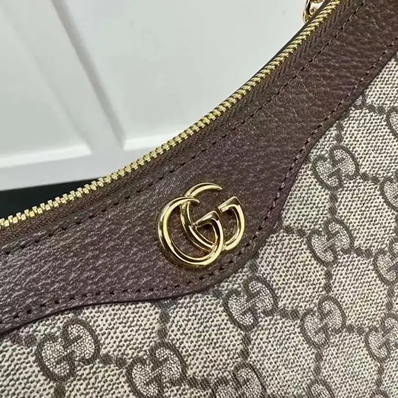 G*u*i bag 2402ht0009