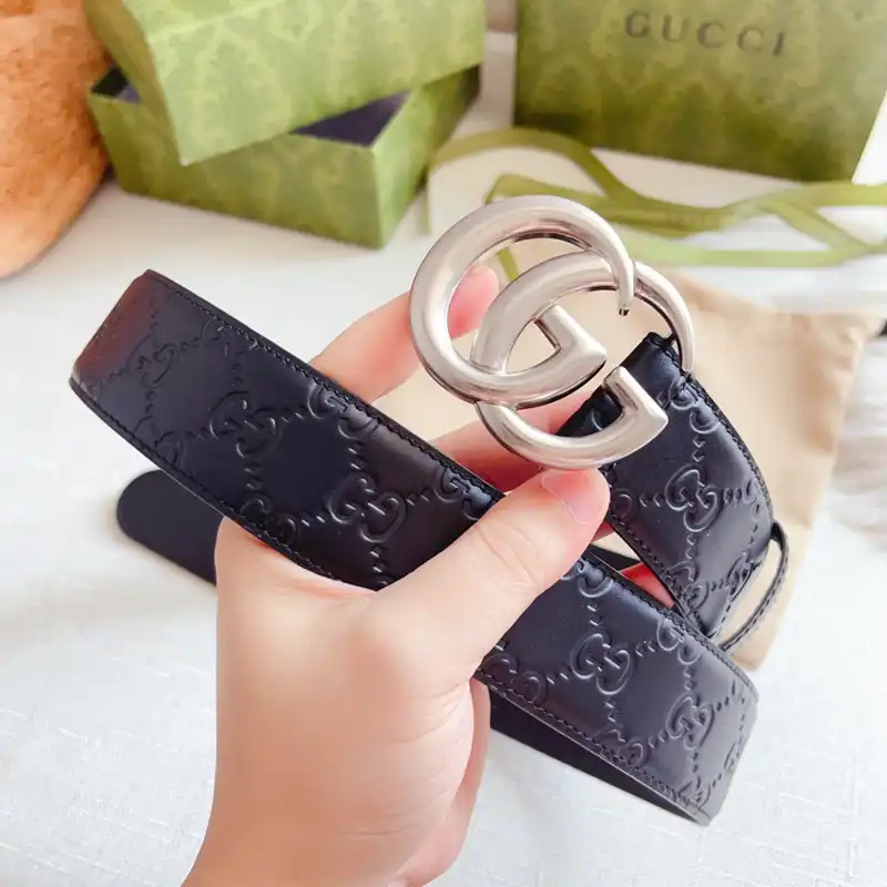 G*u*i belts 2403xa0246