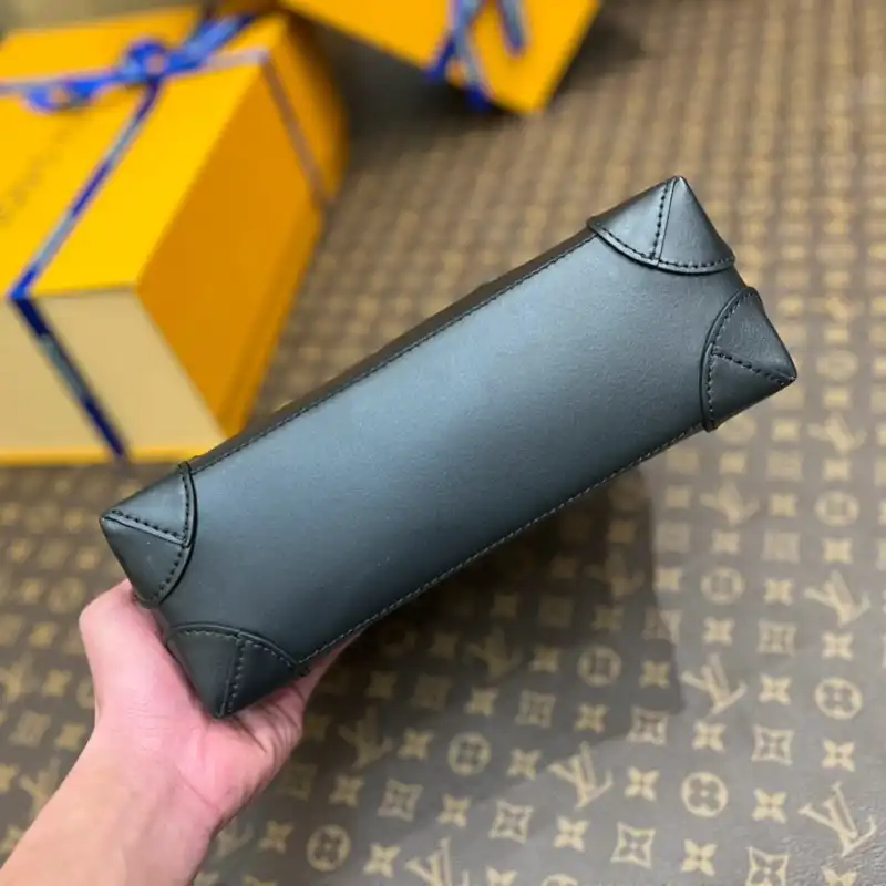 LV Bags 2404YA0032