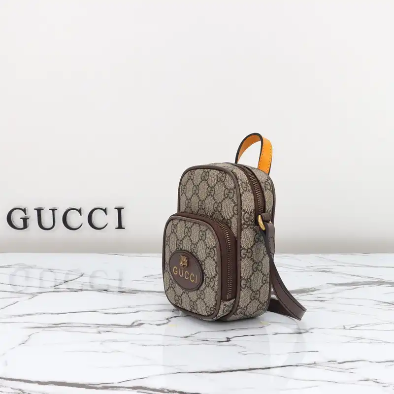 G*u*i bags 2404ya0105