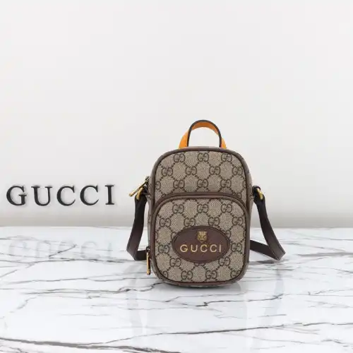 G*u*i bags 2404ya0105