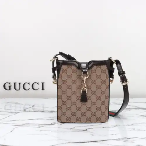 G*u*i bags 2405ya0108