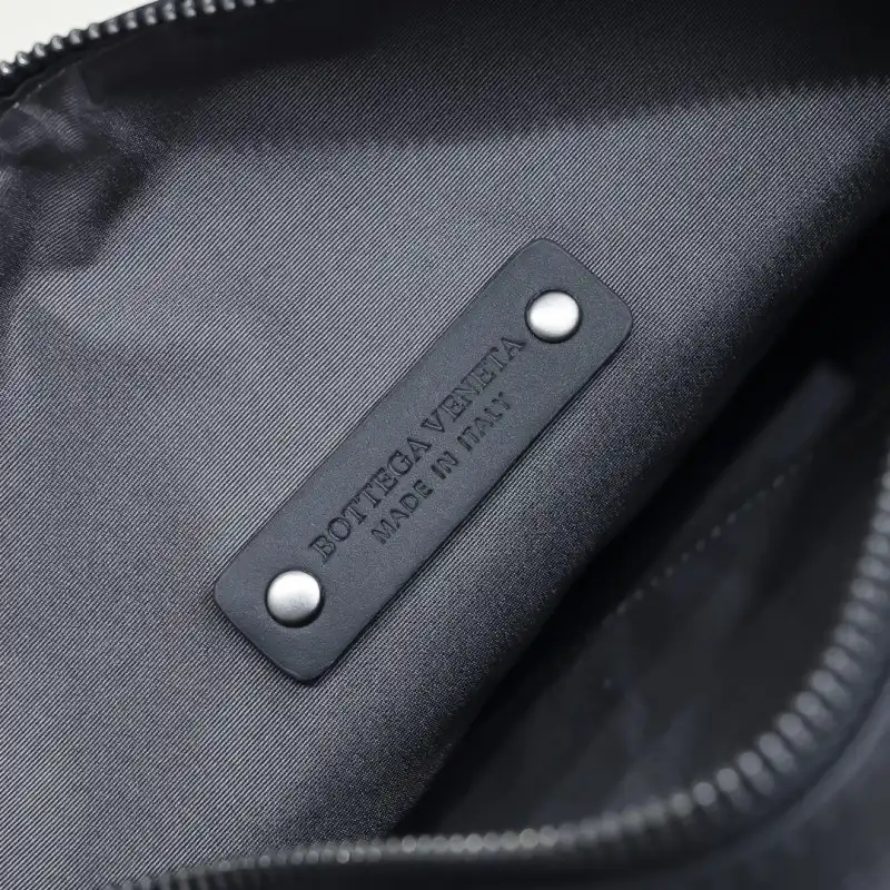 bo*te*ga Ve*ne*ta bags 2406ya0003