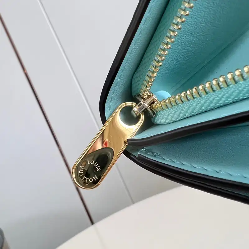 G*u*i bags 2407ya0014