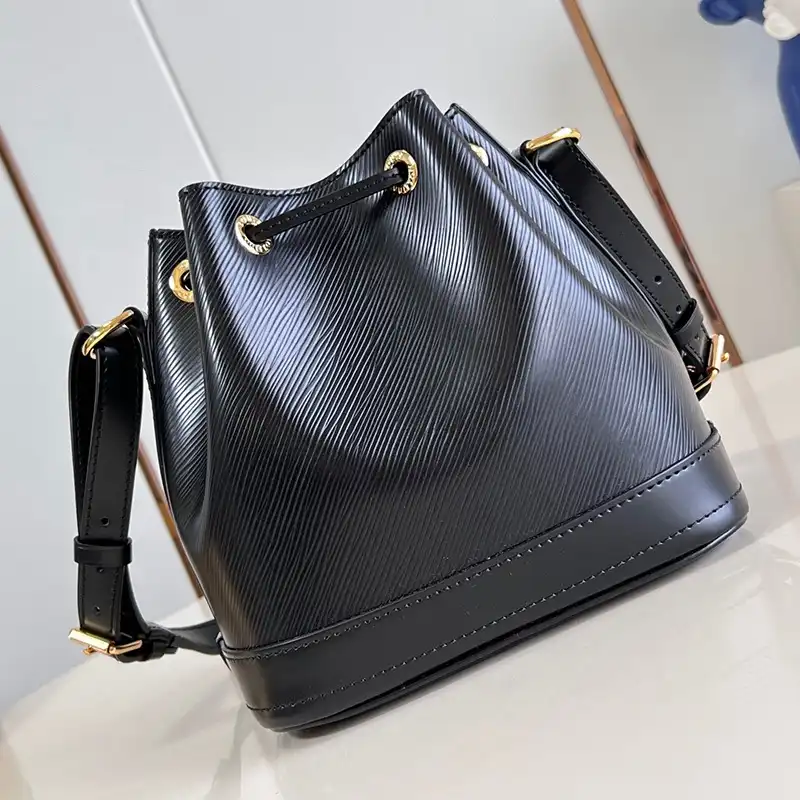 G*u*i bags 2407ya0169