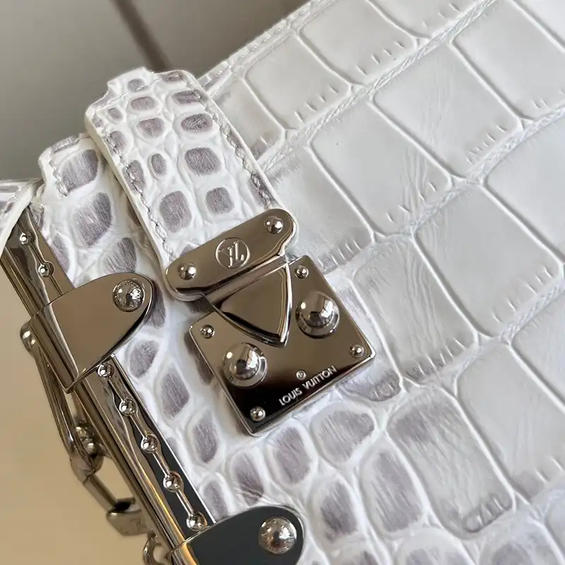 G*u*i bags 2407ya0179