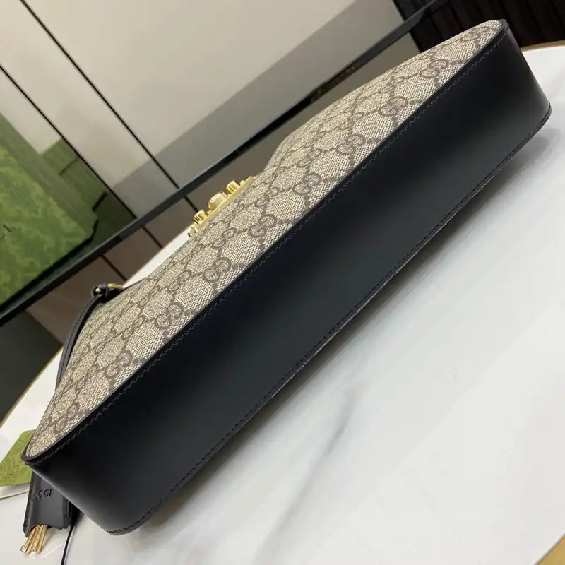 G*u*i bags 2407yz0194