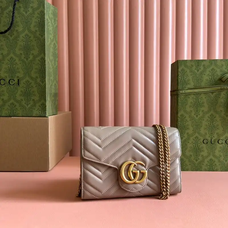 G*u*i bags 2407yz0236
