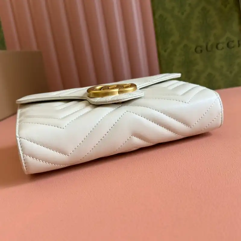 G*u*i bags 2407yz0239