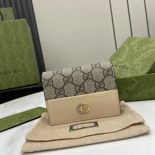 G*u*i bags 2407yz0255