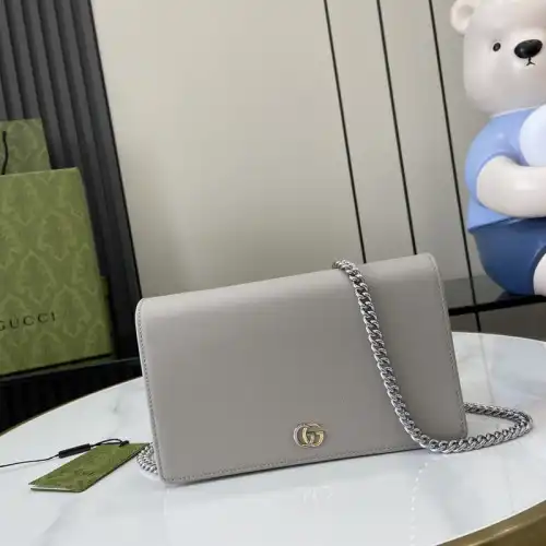 G*u*i bags 2407yz0256