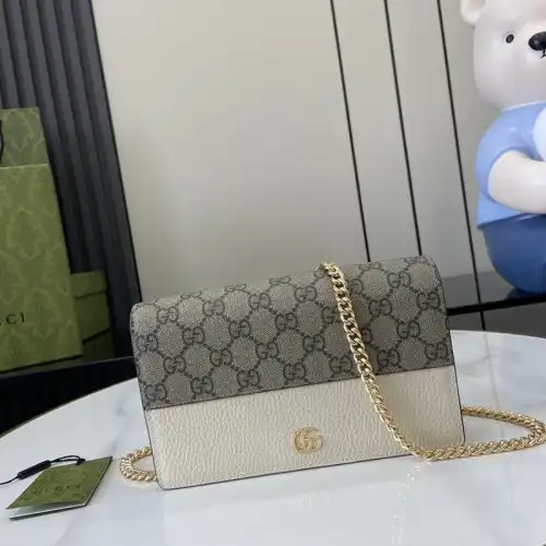 G*u*i bags 2407yz0261