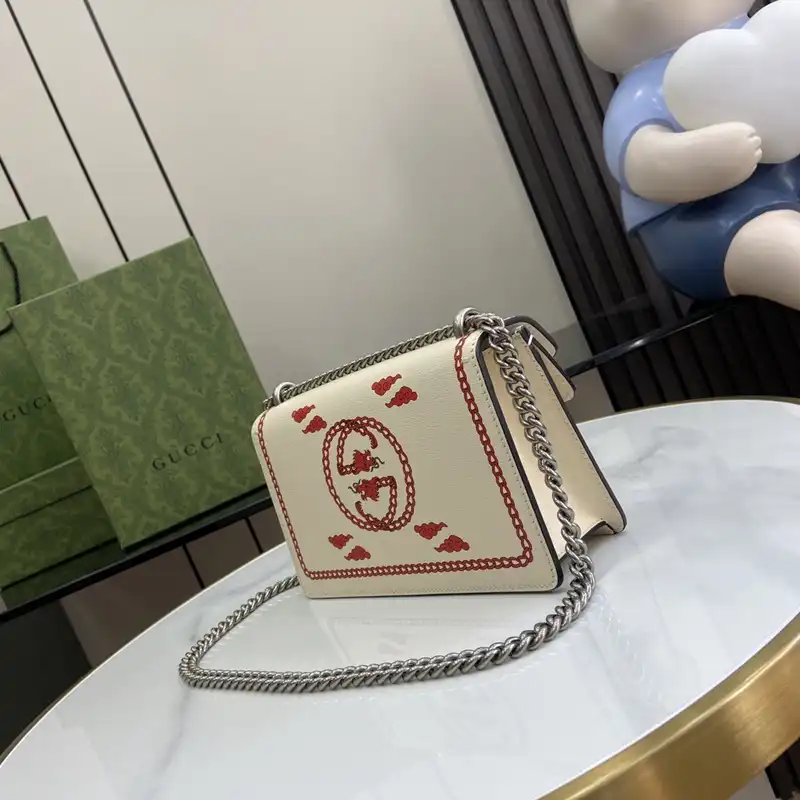 G*u*i bags 2407yz0266
