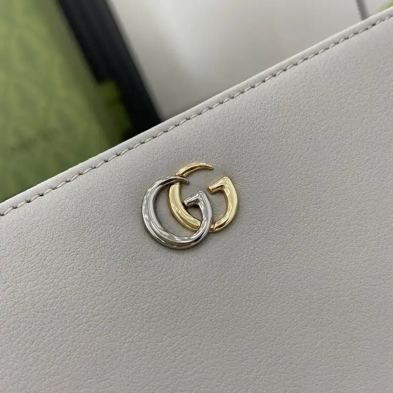 G*u*i bags 2407yz0267