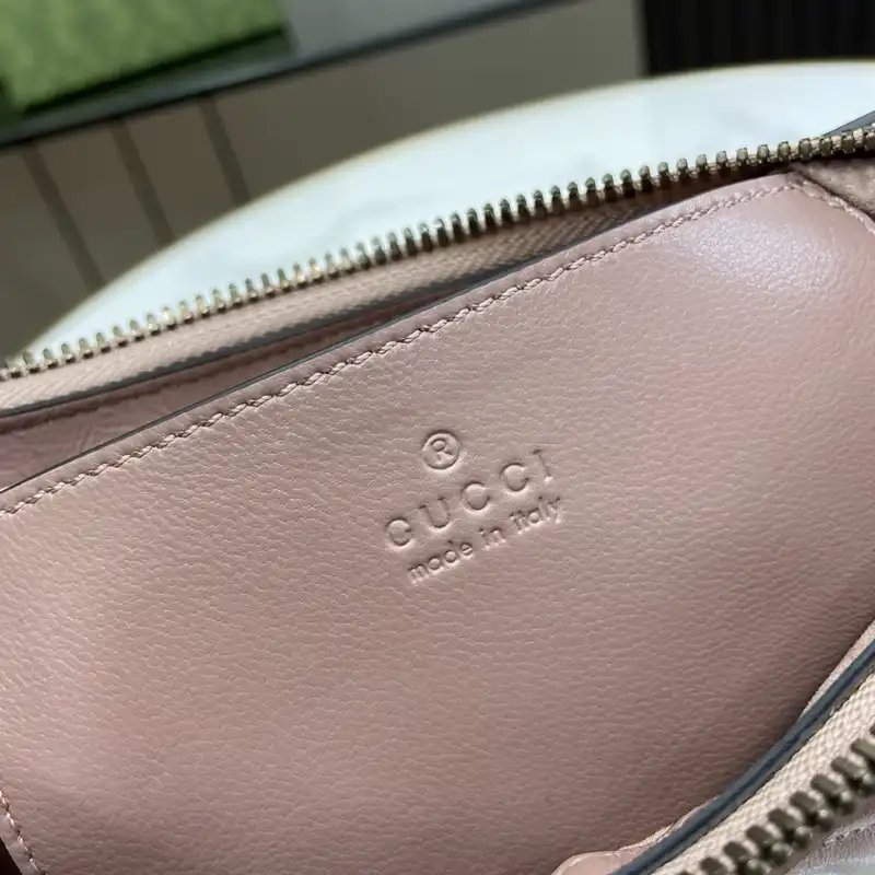 G*u*i bags 2407yz0270
