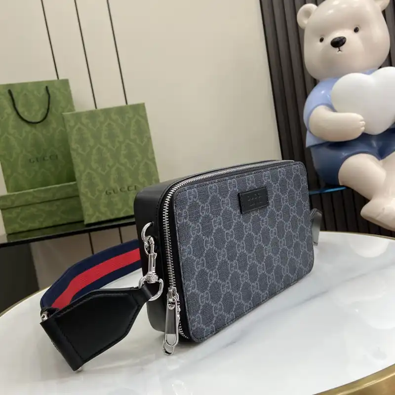G*u*i bags 2407yz0274
