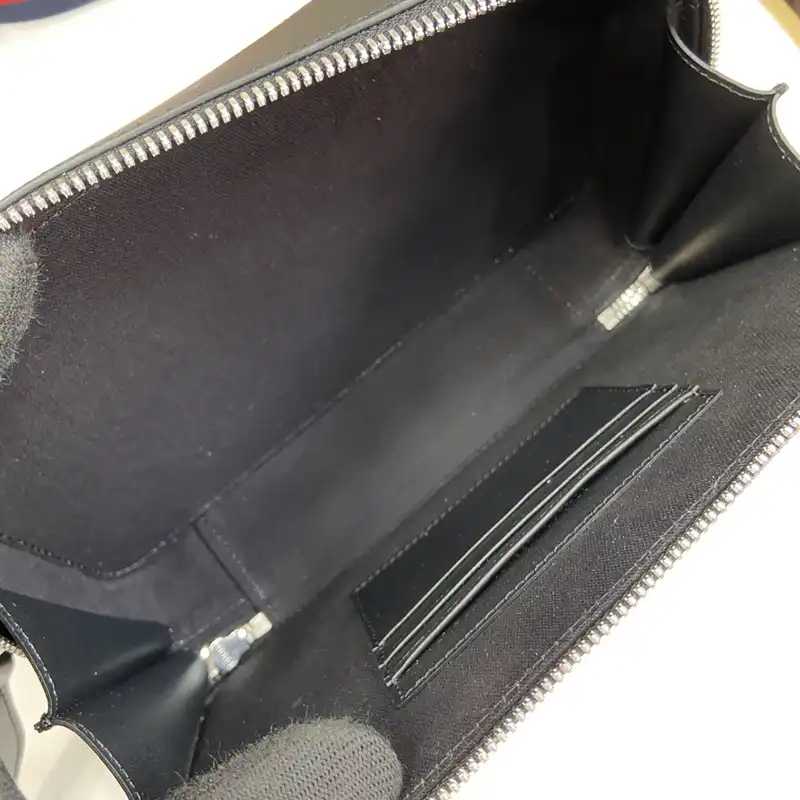 G*u*i bags 2407yz0274