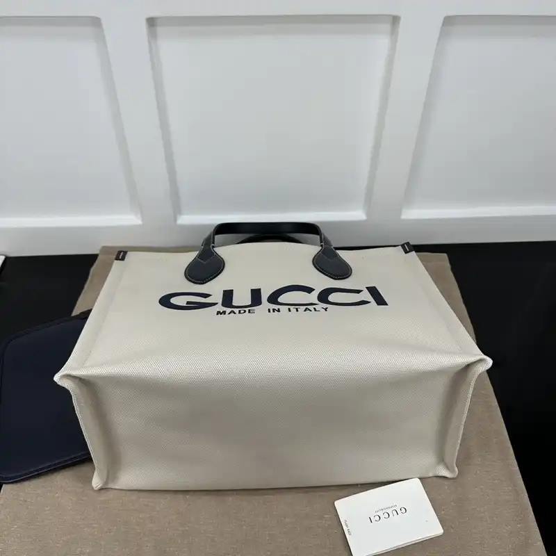 G*u*i bags 2407yz0284