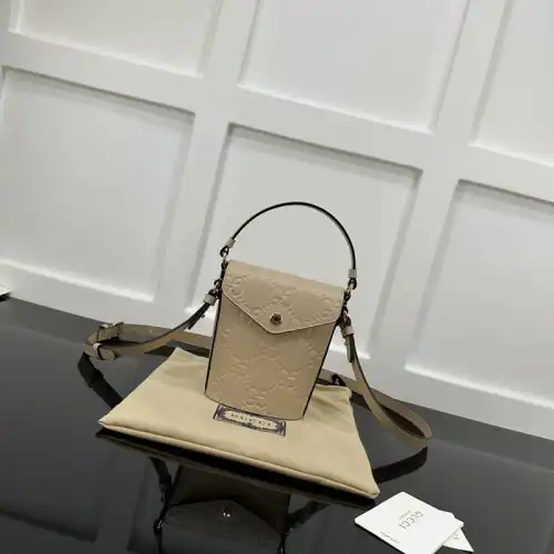 G*u*i bags 2407yz0287