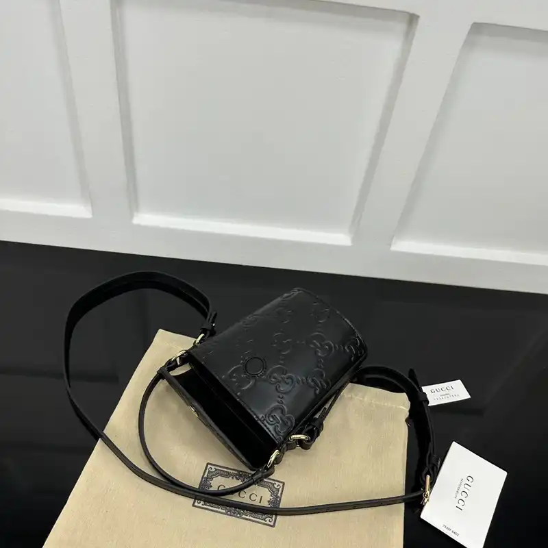 G*u*i bags 2407yz0290