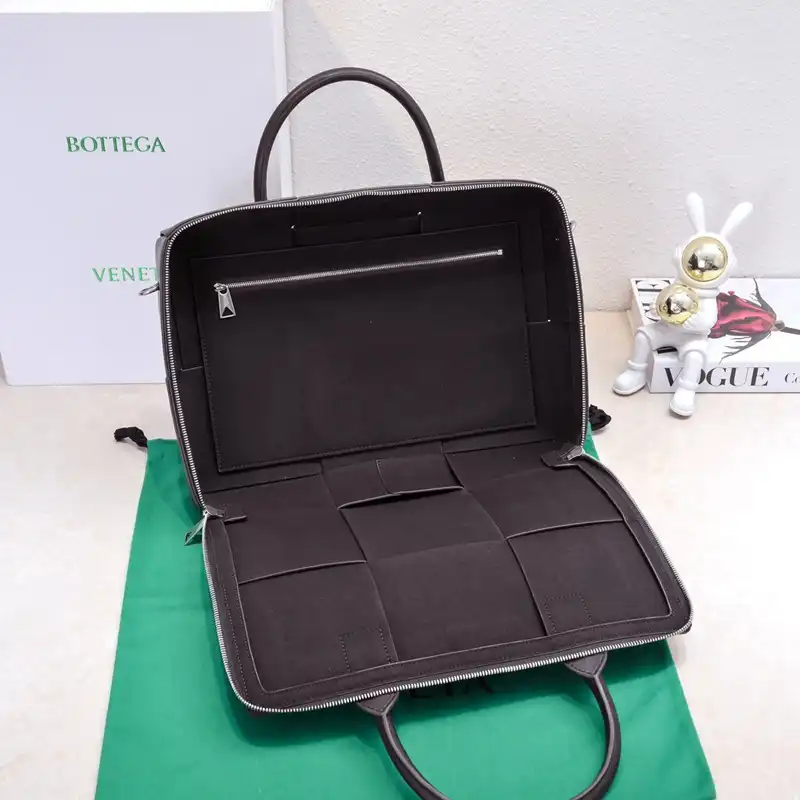 Bottega Veneta Bags 2409SF0056