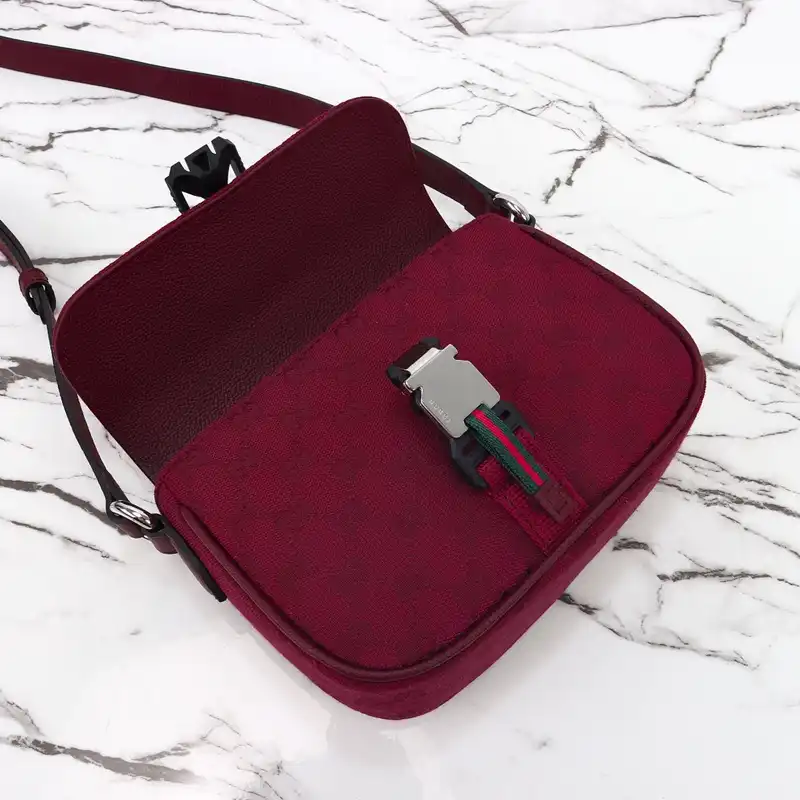 G*u*i bags 2409ya0031
