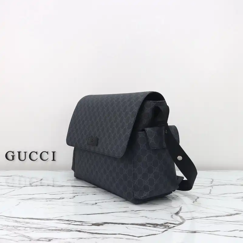 G*u*i bags 2410ya0190