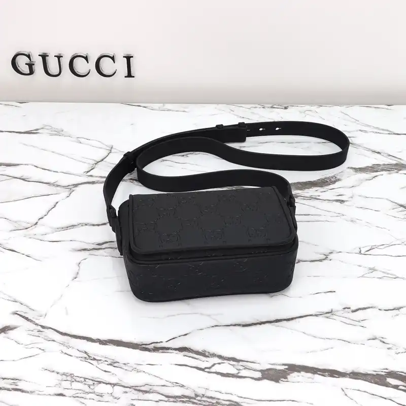 G*u*i bags 2411ya0202