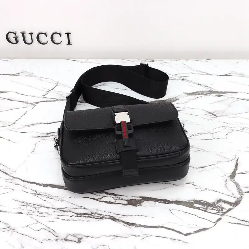 G*u*i bags 2411ya0205