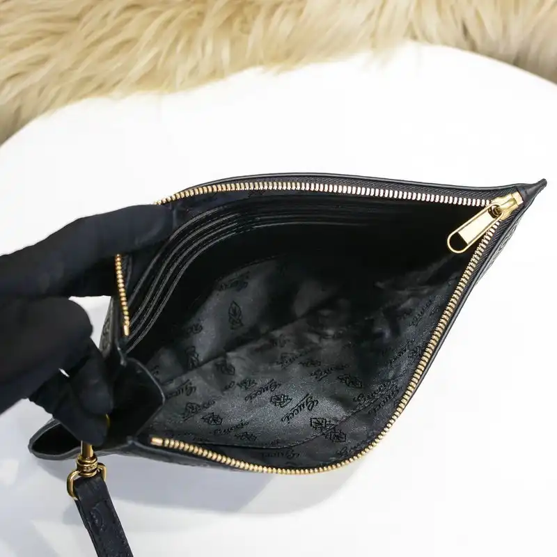G*u*i bags 2012sh0078