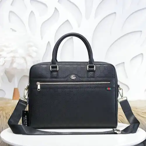 G*u*i bag 20ya11008
