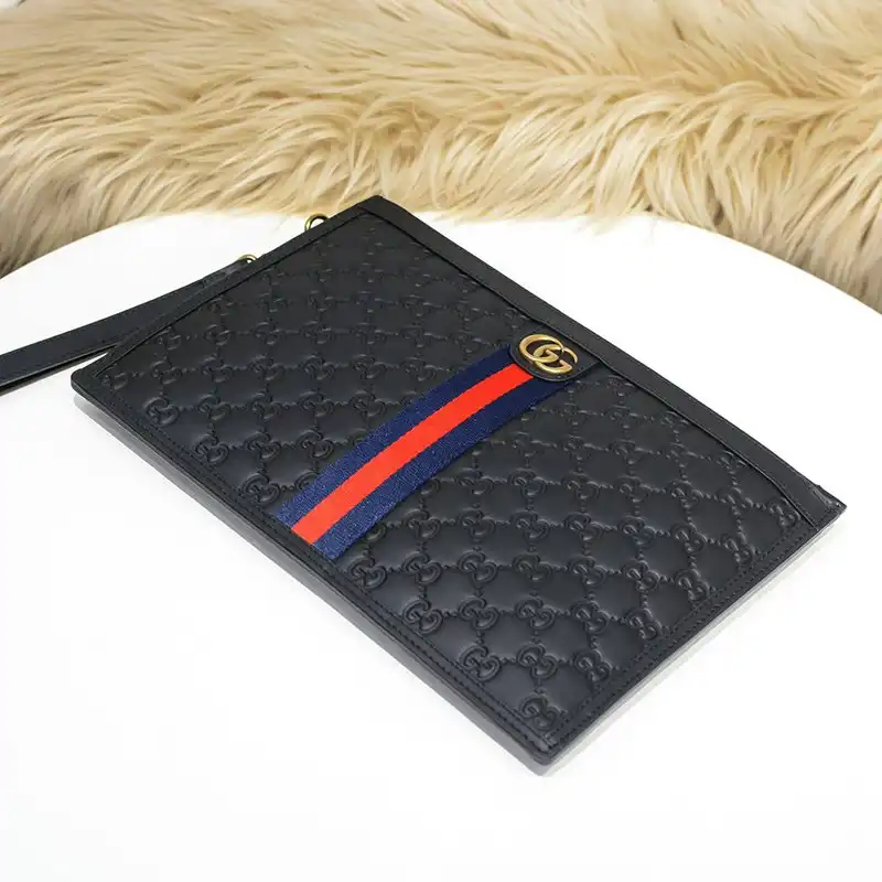 G*u*i bag 20ya11012