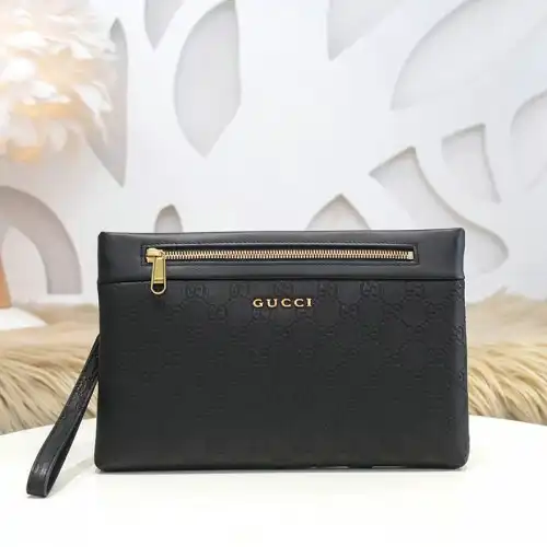 G*u*i bag 20ya11016