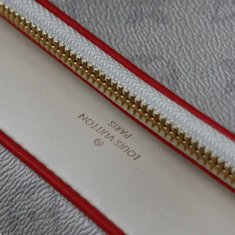 LV Bag 20DJ11089
