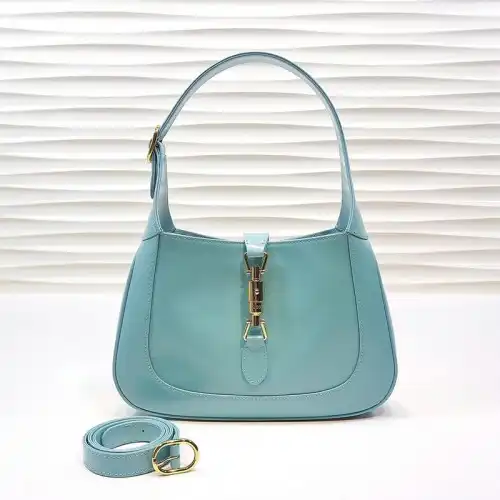 G*u*i bag 20dj11108