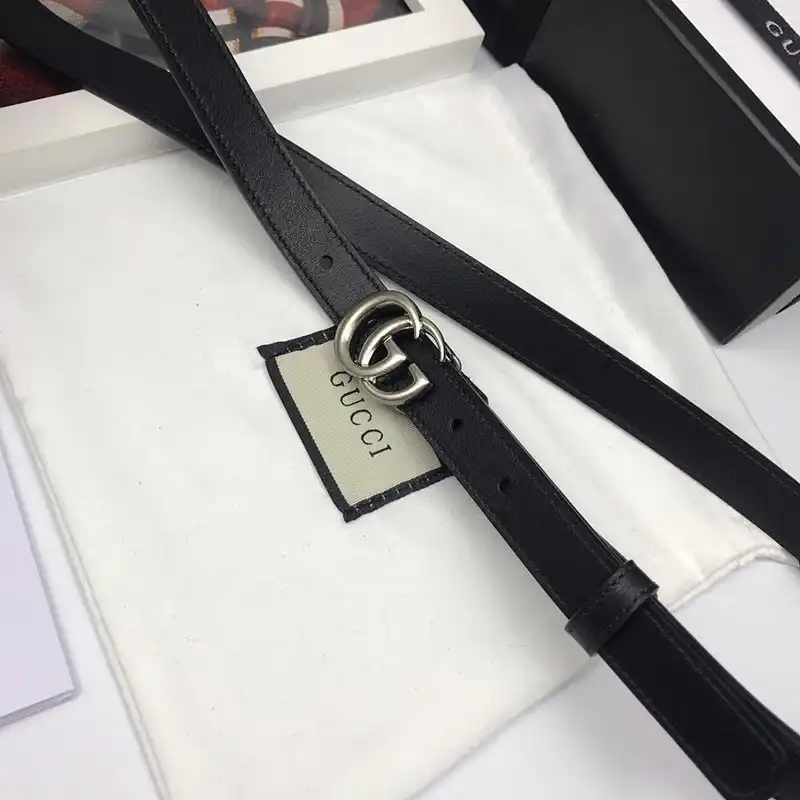 G*u*i s belts 19bl0006