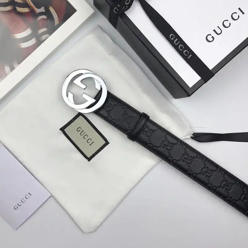 G*u*i s belts 19bl0022