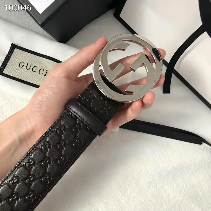 G*u*i s belts 19bl0023