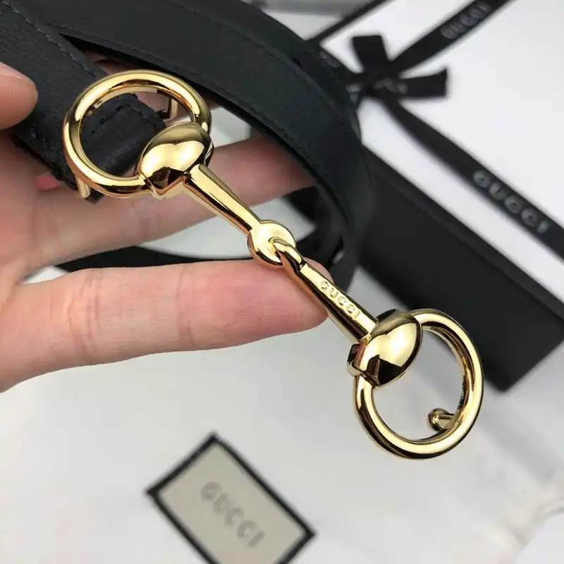 G*u*i s belts 19bl0027