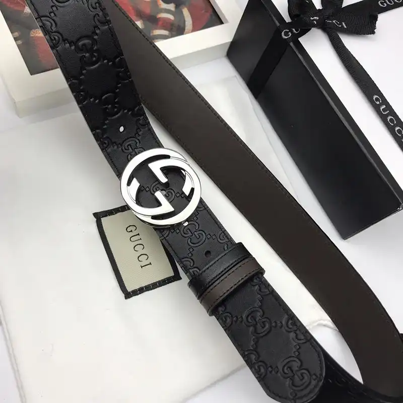 G*u*i s belts 19bl0033